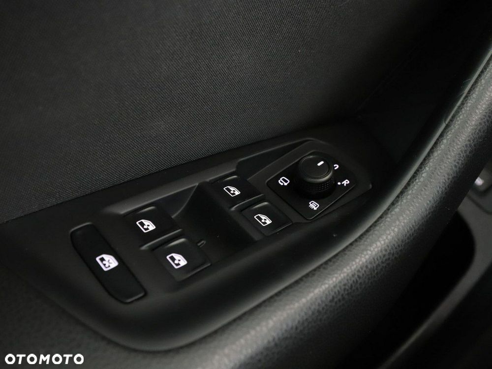 Volkswagen Passat 1.4 TSI (BlueMotion Technology) Comfortline - 32