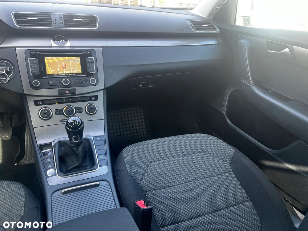 Volkswagen Passat 1.4 TSI Comfortline - 9