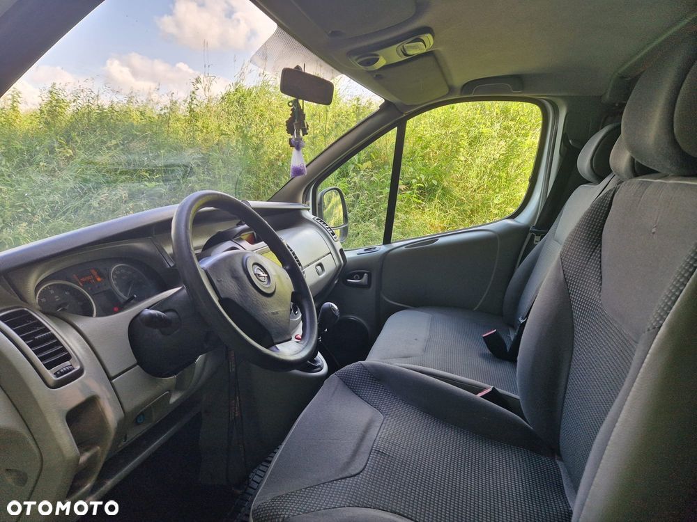 Opel Vivaro - 17