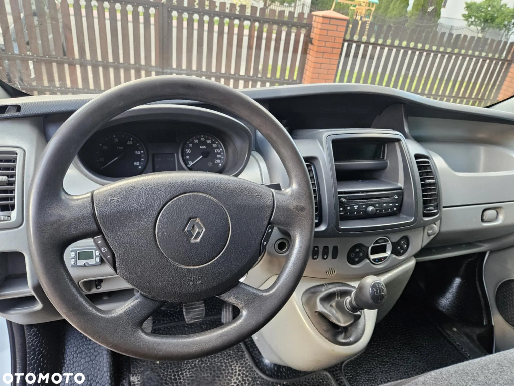 Renault Trafic - 8