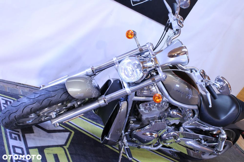 Harley-Davidson V-Rod Street Rod - 25