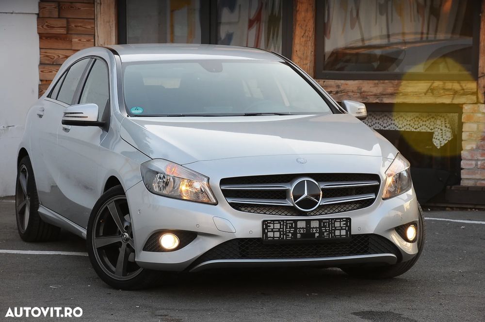 Mercedes-Benz A 180 AMG Line - 13