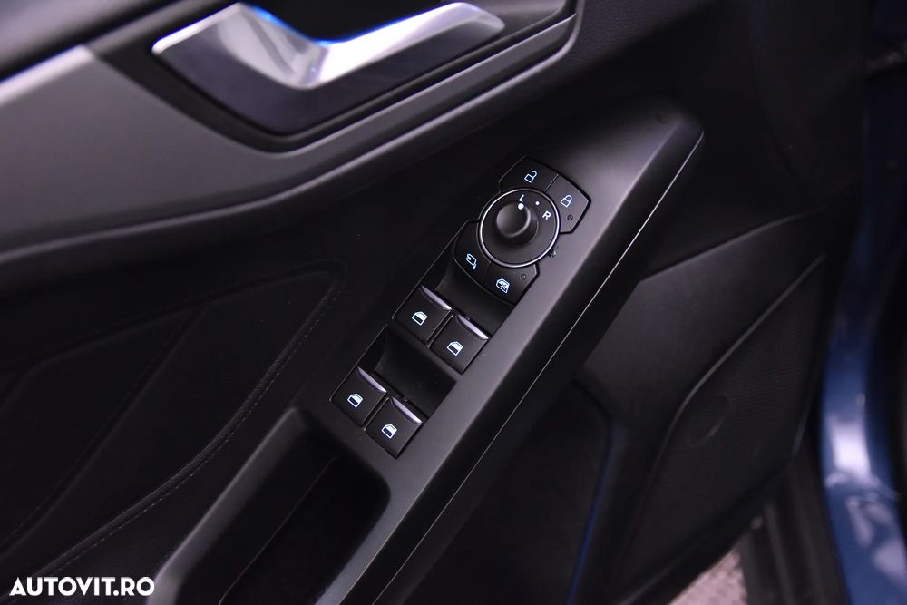 Ford Focus 1.0 EcoBoost MHEV Titanium - 14