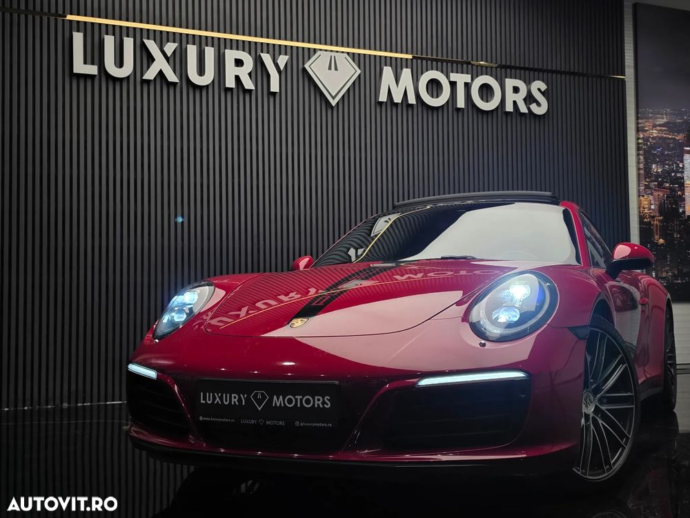 Porsche 911 Carrera 4 PDK - 34