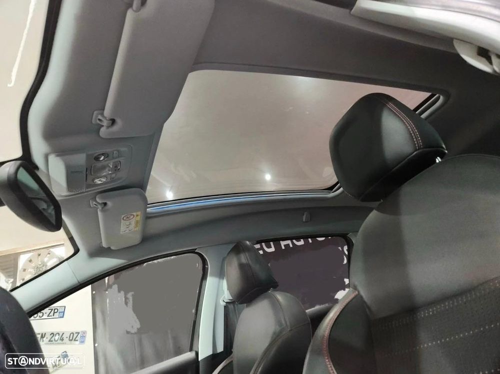 Peugeot 2008 PureTech 110 Stop&Start GT-Line Edition - 10