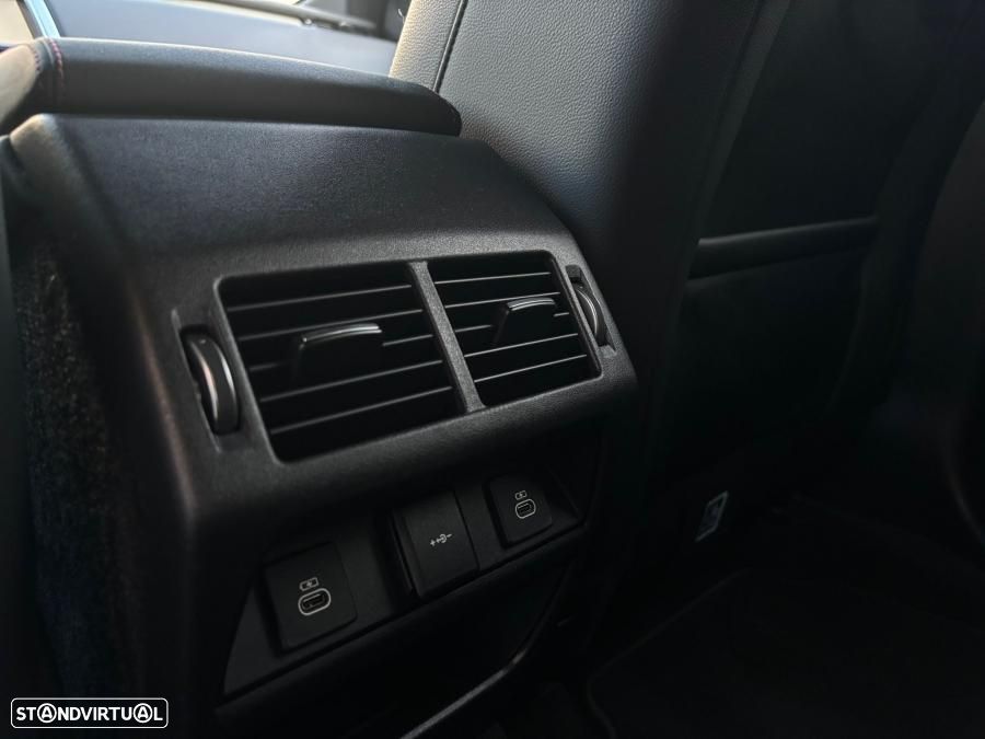 Land Rover Discovery Sport - 16