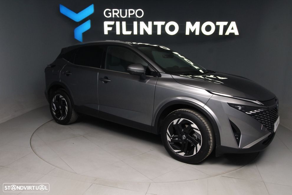 Nissan Qashqai 1.3 DIG-T N-Connecta Xtronic - 9