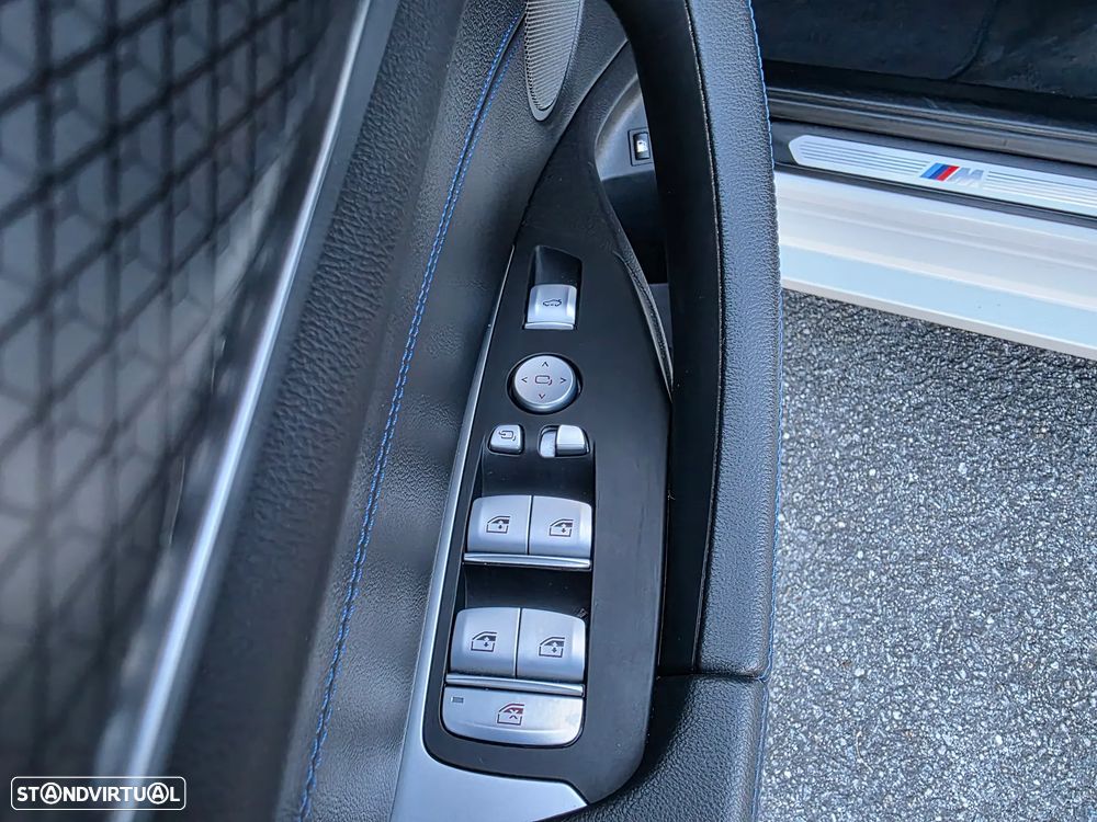 BMW X3 30 e xDrive Pack M Desportivo Pro - 19