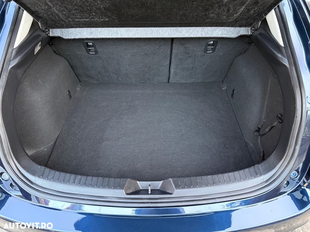 Mazda 3 - 36