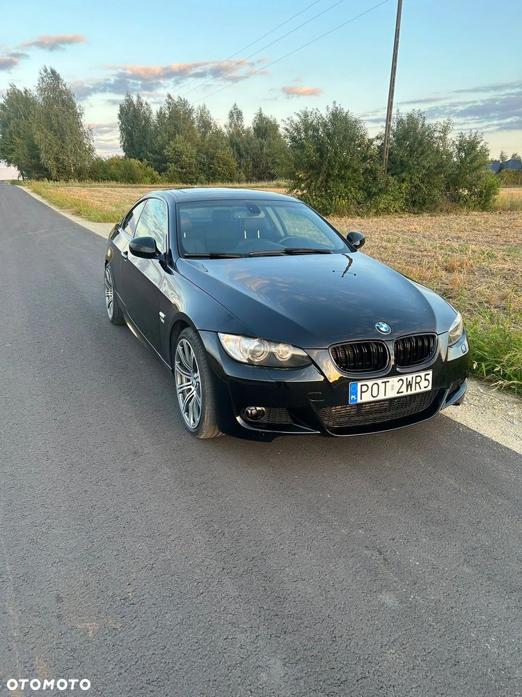 BMW Seria 3 335i xDrive Coupe - 11
