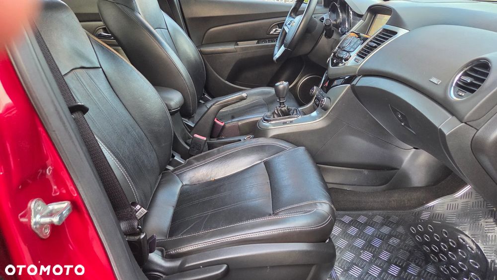 Chevrolet Cruze 1.8 LTZ - 34
