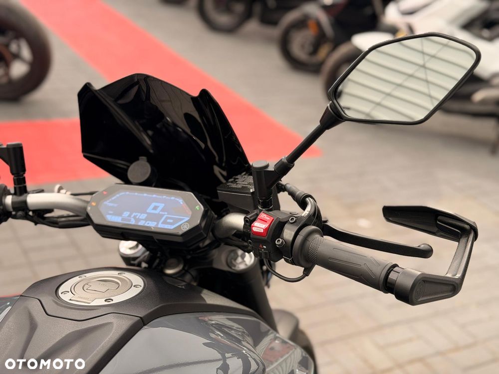 Yamaha MT - 9