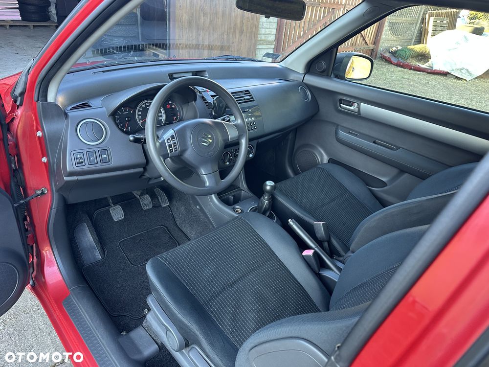 Suzuki Swift 1.5 GS - 12