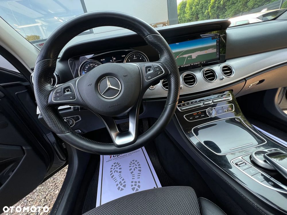 Mercedes-Benz Klasa E 220 d 9G-TRONIC - 31