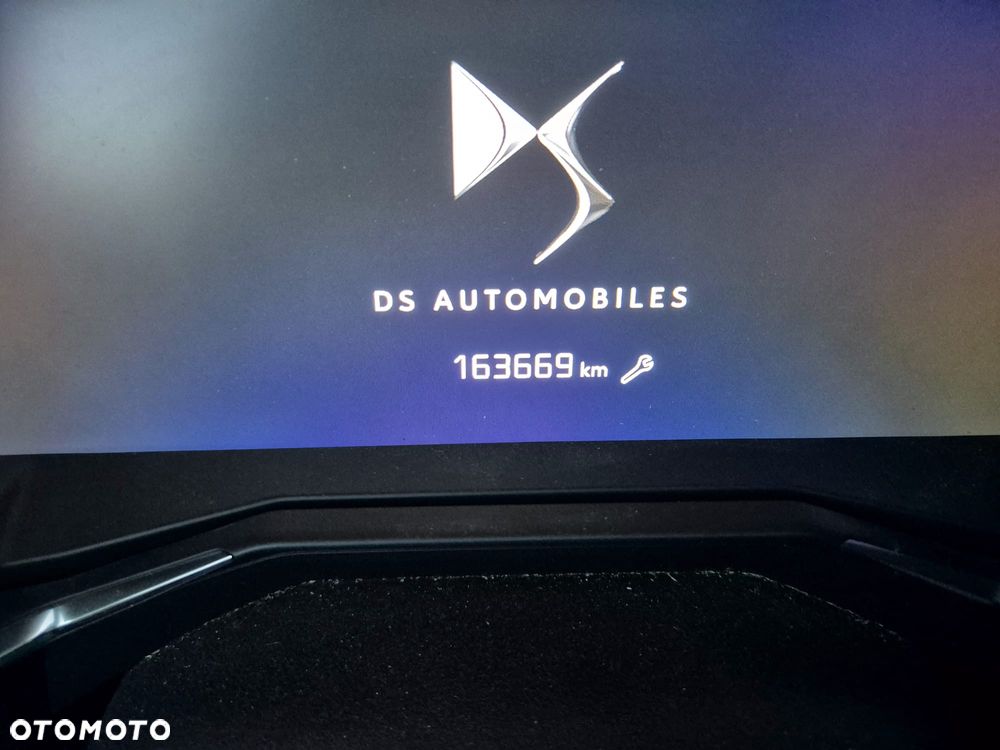 Citroën DS7 Crossback BlueHDI 180 PERFORMANCE LINE - 31