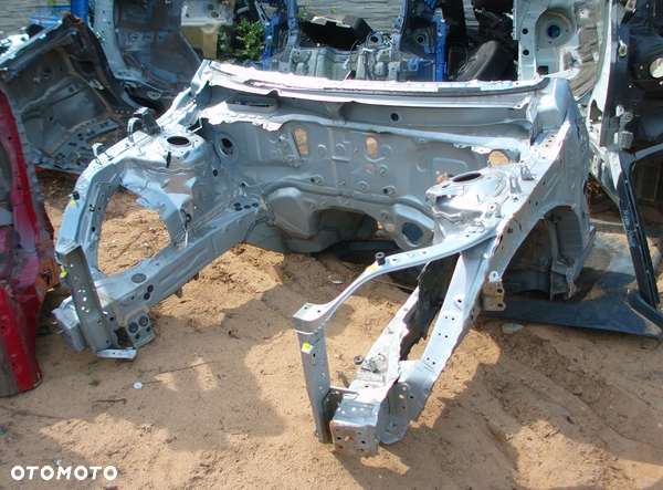 Toyota Rav4 Plugin Przód ćwiartka Lewa Prawa Przednia
