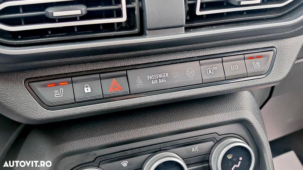 Dacia Logan TCe 90 MT6 Journey - 14