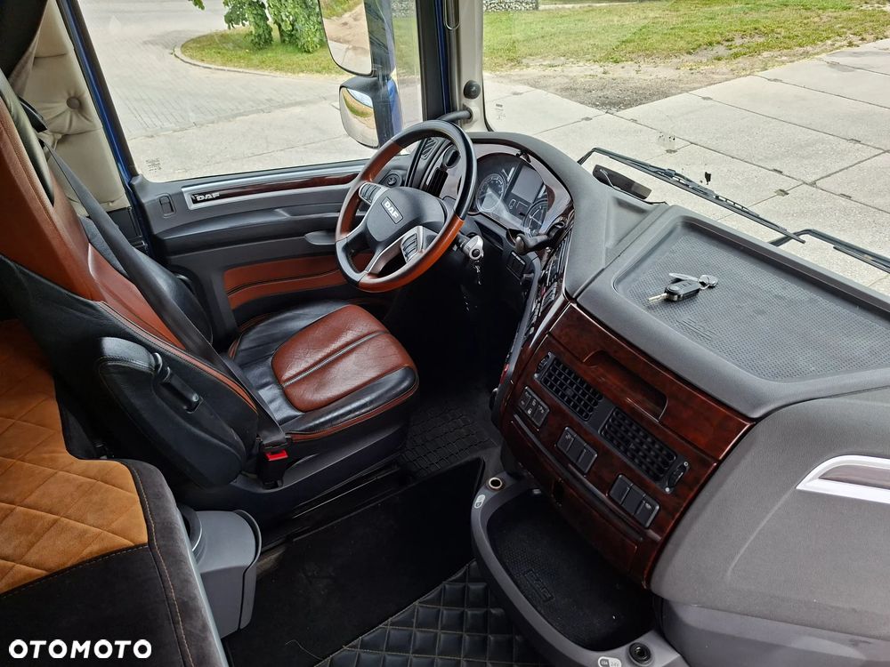 DAF XF - 15