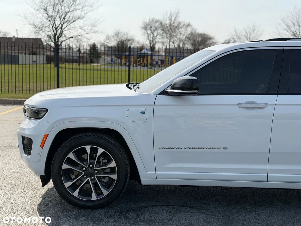 Jeep Grand Cherokee - 8