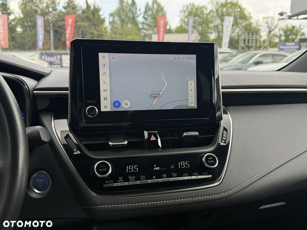 Toyota Corolla 1.8 Hybrid Comfort - 23