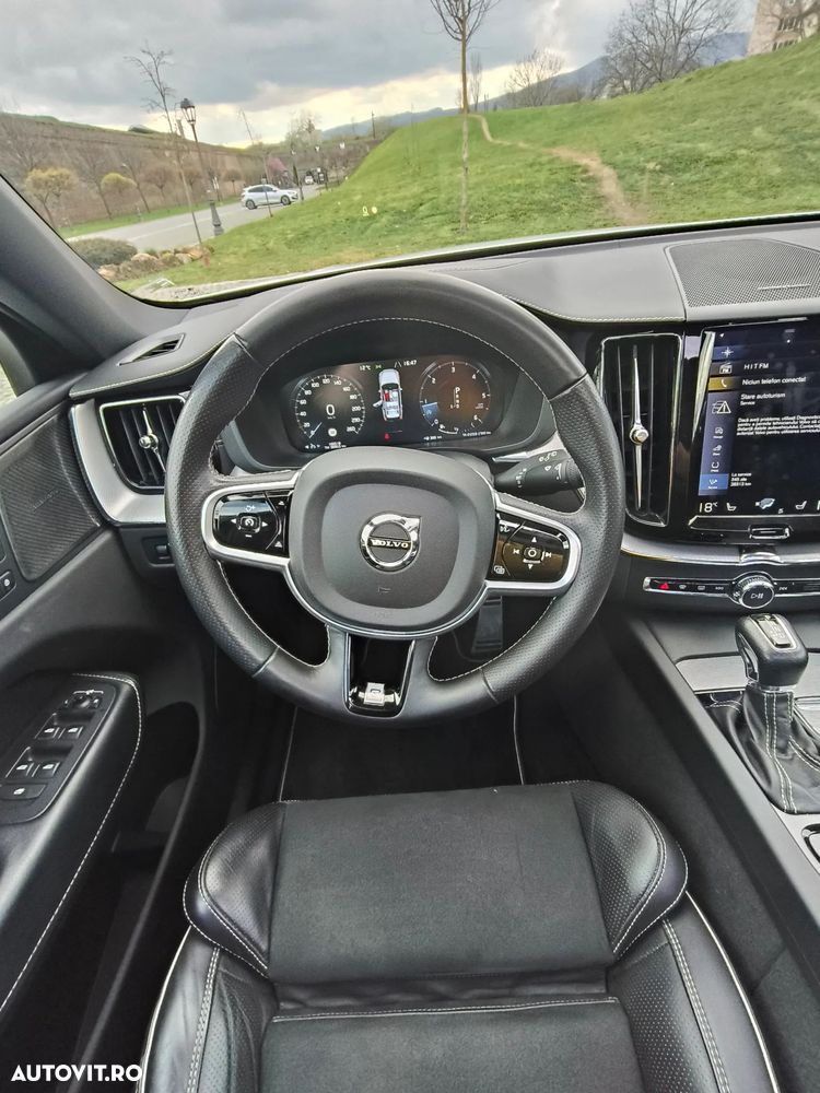 Volvo XC 60 D4 AWD Geartronic RDesign - 38