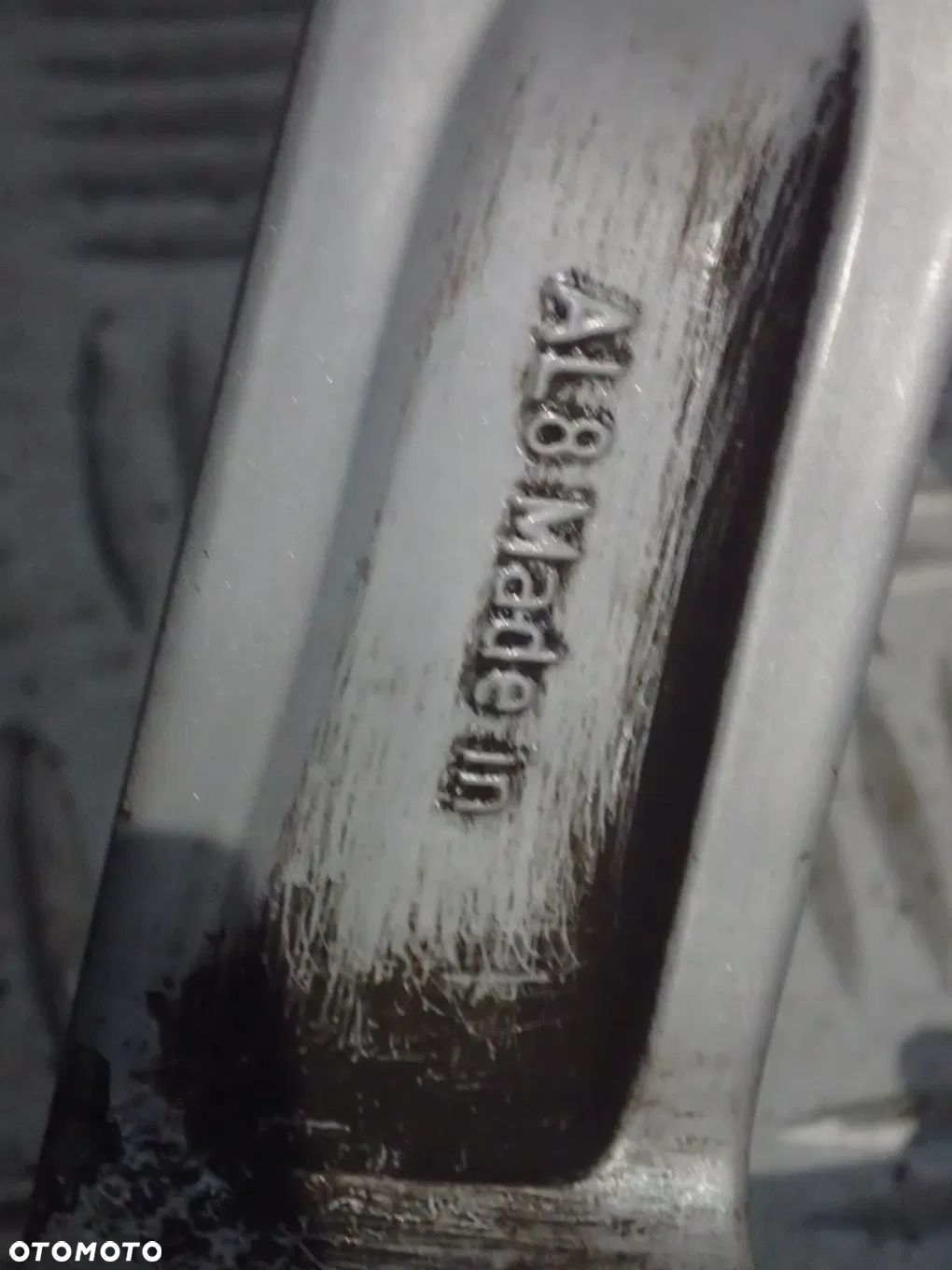 FELGA ALUMINIOWA AUDI A6 C6 8X18 ET 48 4F0601025CP - 8