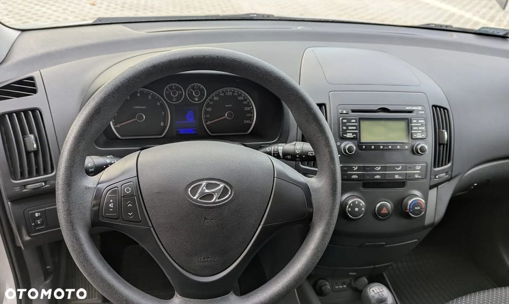Hyundai I30 2011 photo 2