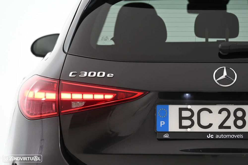 Mercedes-Benz C 300 e AMG Line - 11