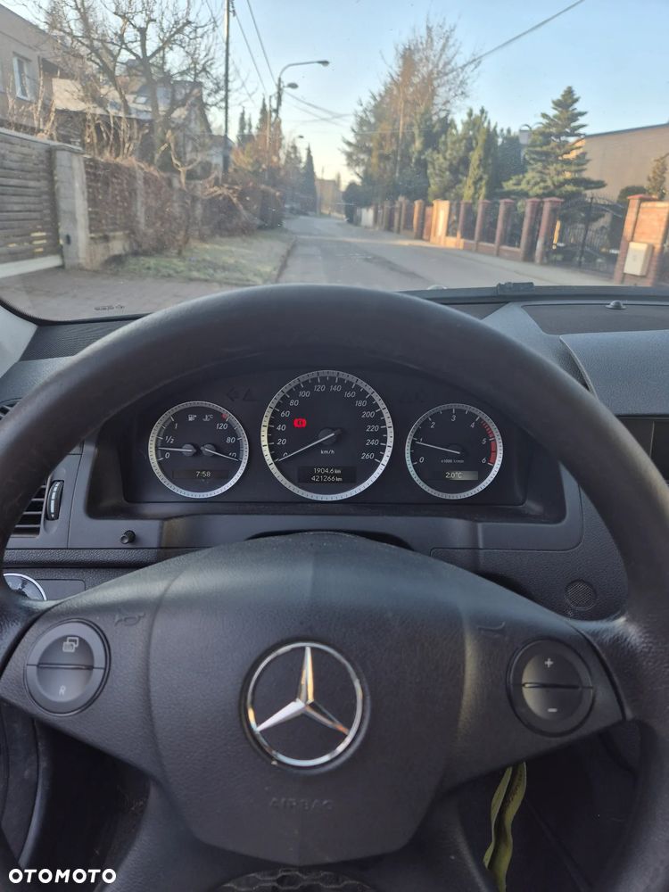 Mercedes-Benz Klasa C 200 CDI DPF Classic - 8