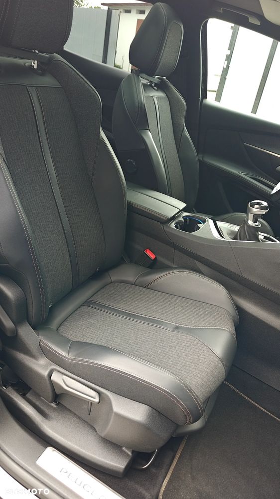 Peugeot 3008 1.5 BlueHDi GT S&S - 36