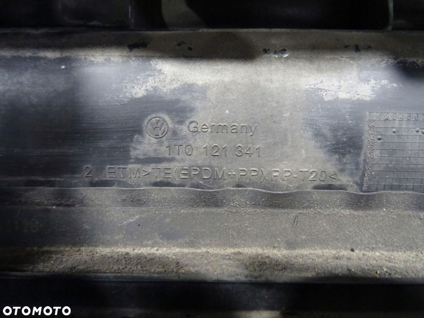 VW CADDY III 2.0 SDI PAS PRZEDNI BELKA WZMOCNIENIE - 10