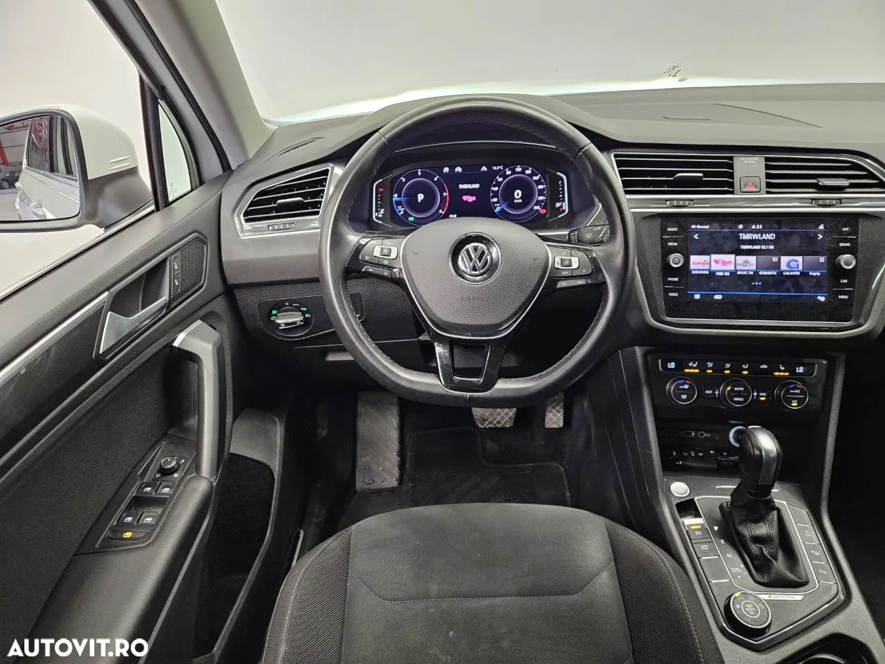 Volkswagen Tiguan - 3