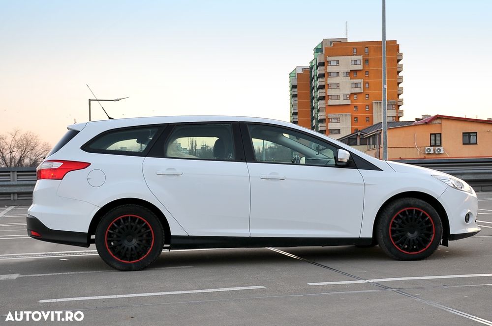 Ford Focus - 8