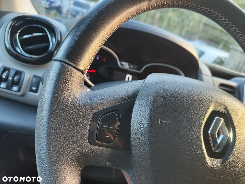 Renault Trafic - 23