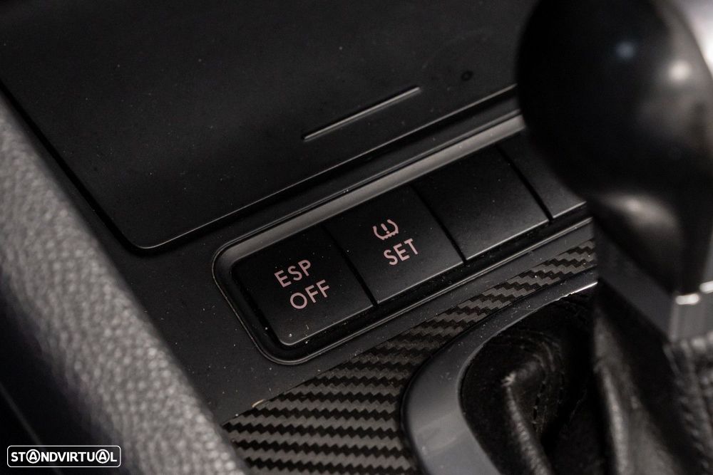 VW Golf 2.0 GTi DSG - 26