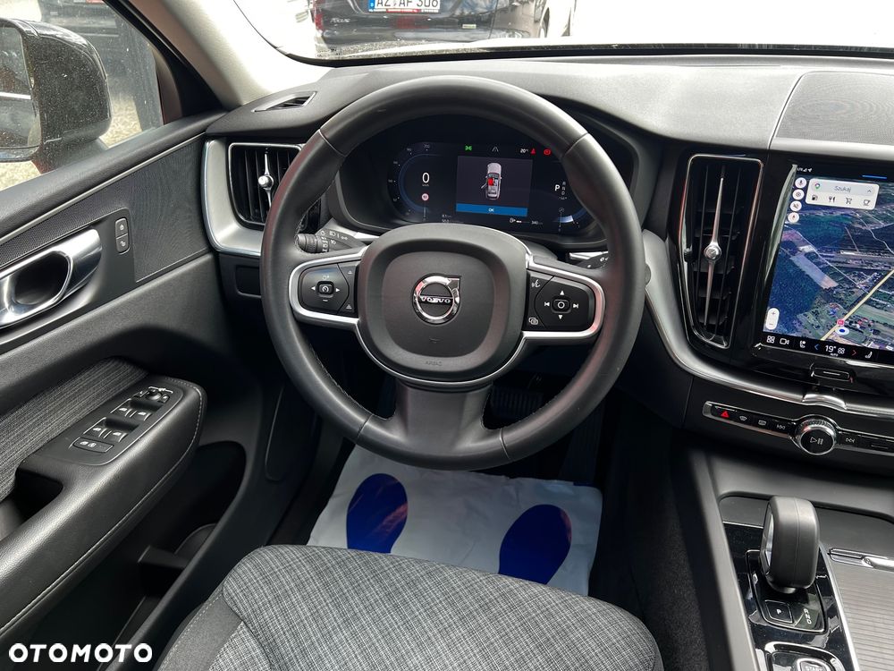 Volvo XC 60 B4 D Core - 17