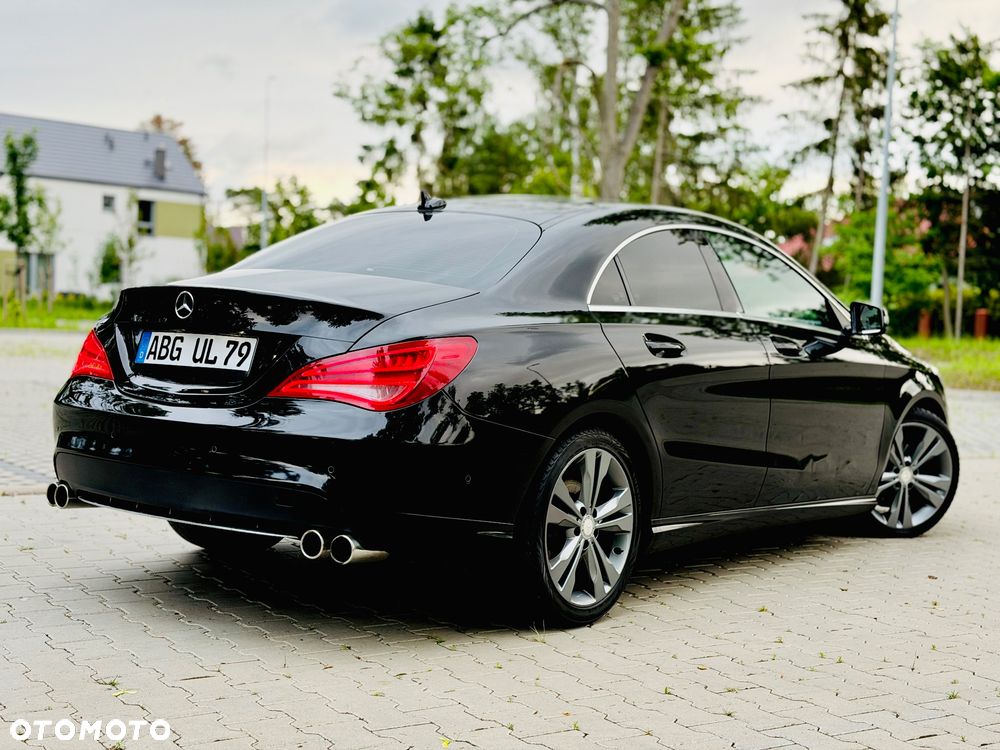 Mercedes-Benz CLA 200 AMG Line - 21