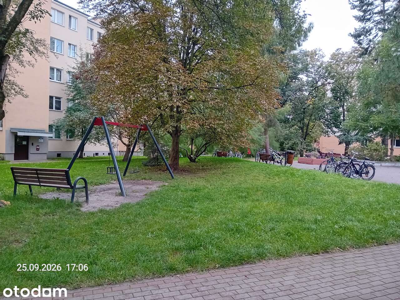CIEPŁE MIESZKALNIE W ZIELONYM OTOCZENIU