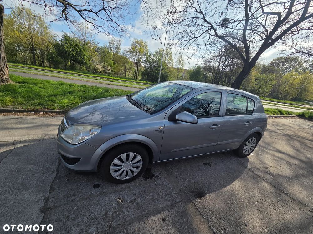 Opel Astra 1.6 Enjoy - 1