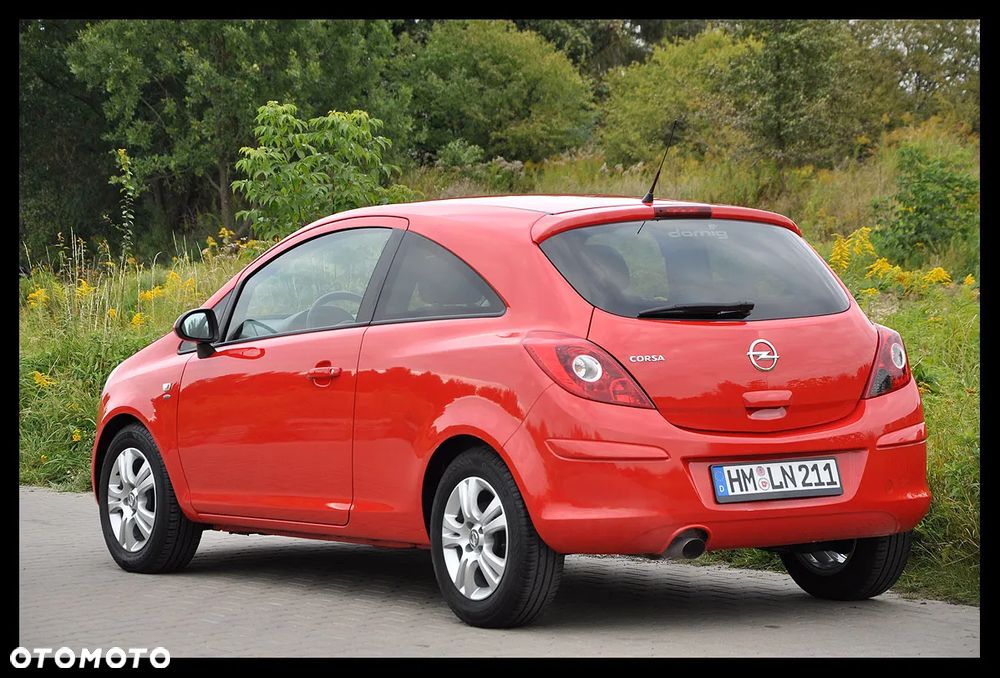 Opel Corsa 1.4 16V Satellite - 16