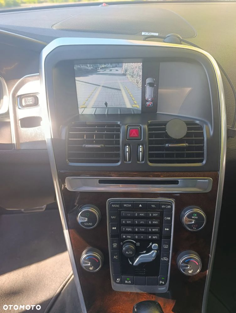 Volvo XC 60 T6 AWD Summum - 11