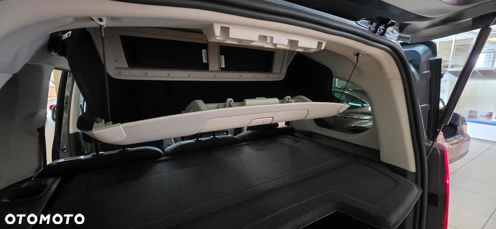 Toyota Proace City - 10