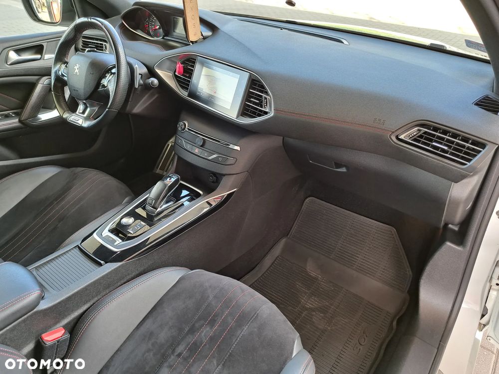 Peugeot 308 1.6 PureTech GPF GT S&S EAT8 - 18