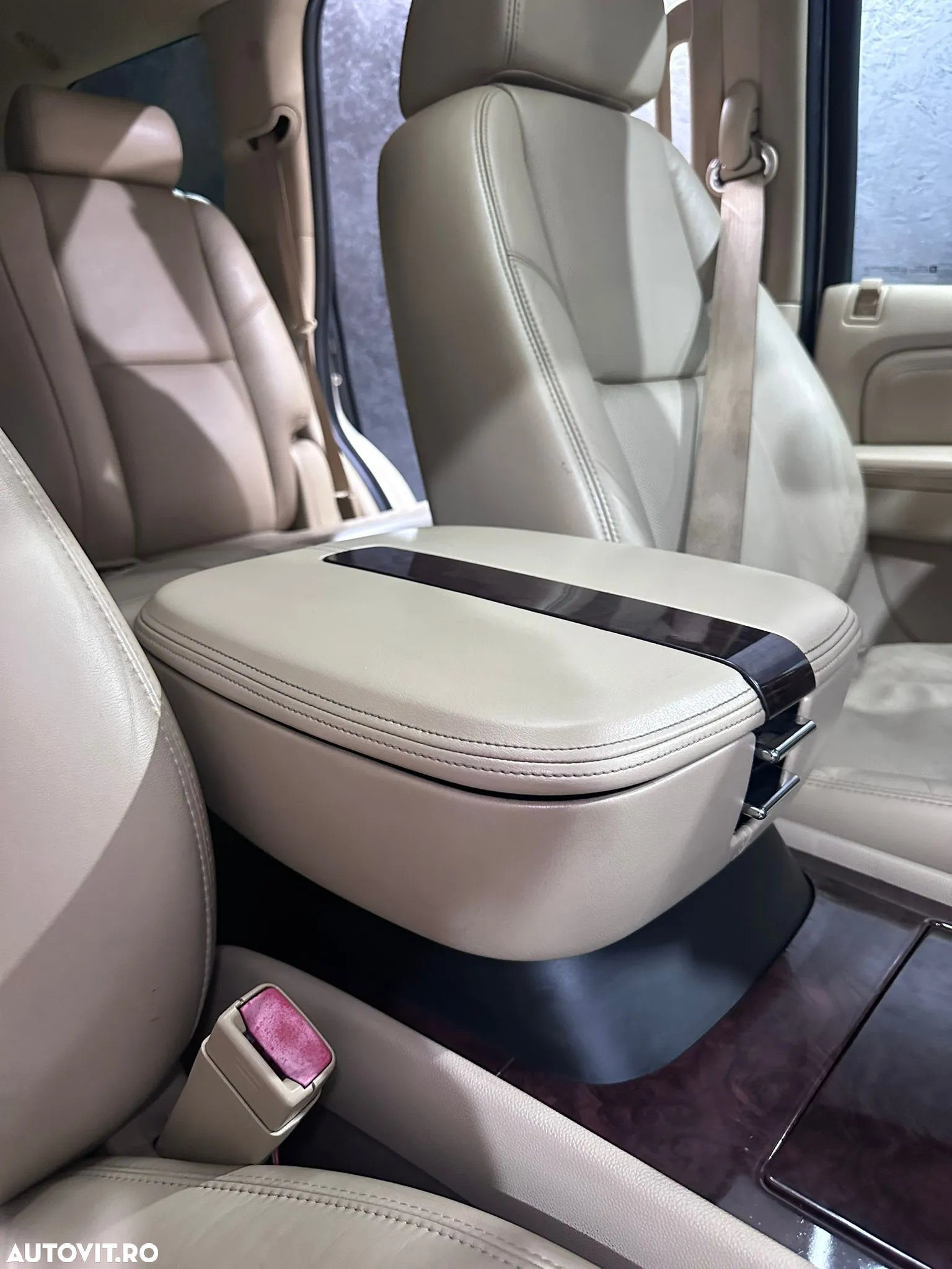 Cadillac Escalade 6.0 V8 - 32