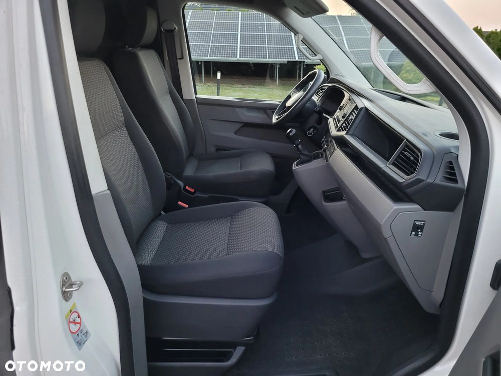 Volkswagen Transporter T6.1 - 18