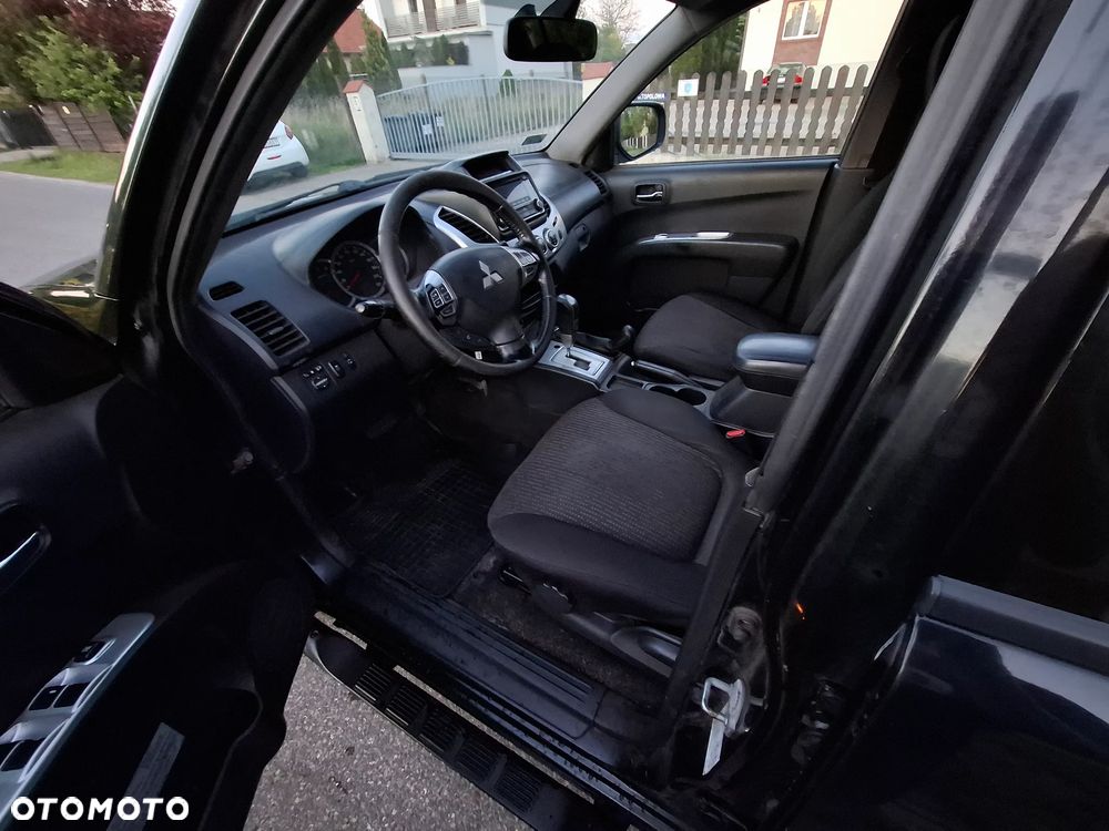 Mitsubishi L200 2.5 DID DC Intense + - 7