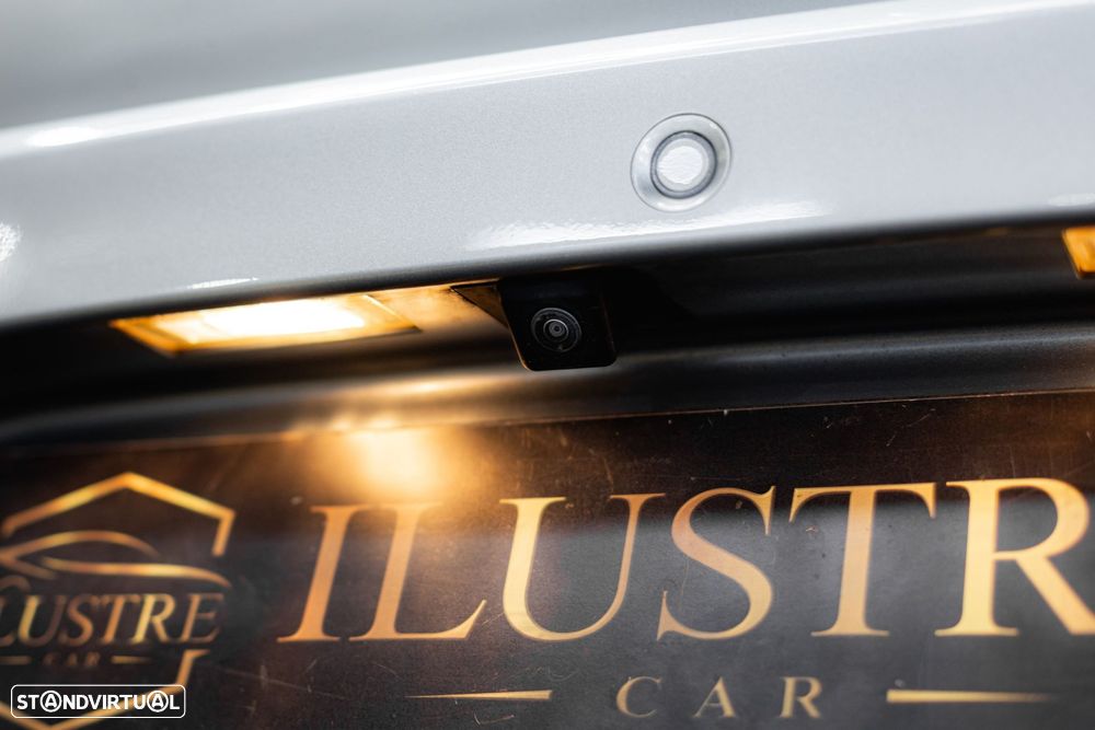 MG ZS EV 72.6 kWh Luxury - 12