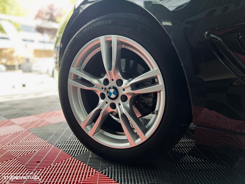 BMW 320 Gran Turismo d Pack M Auto - 17