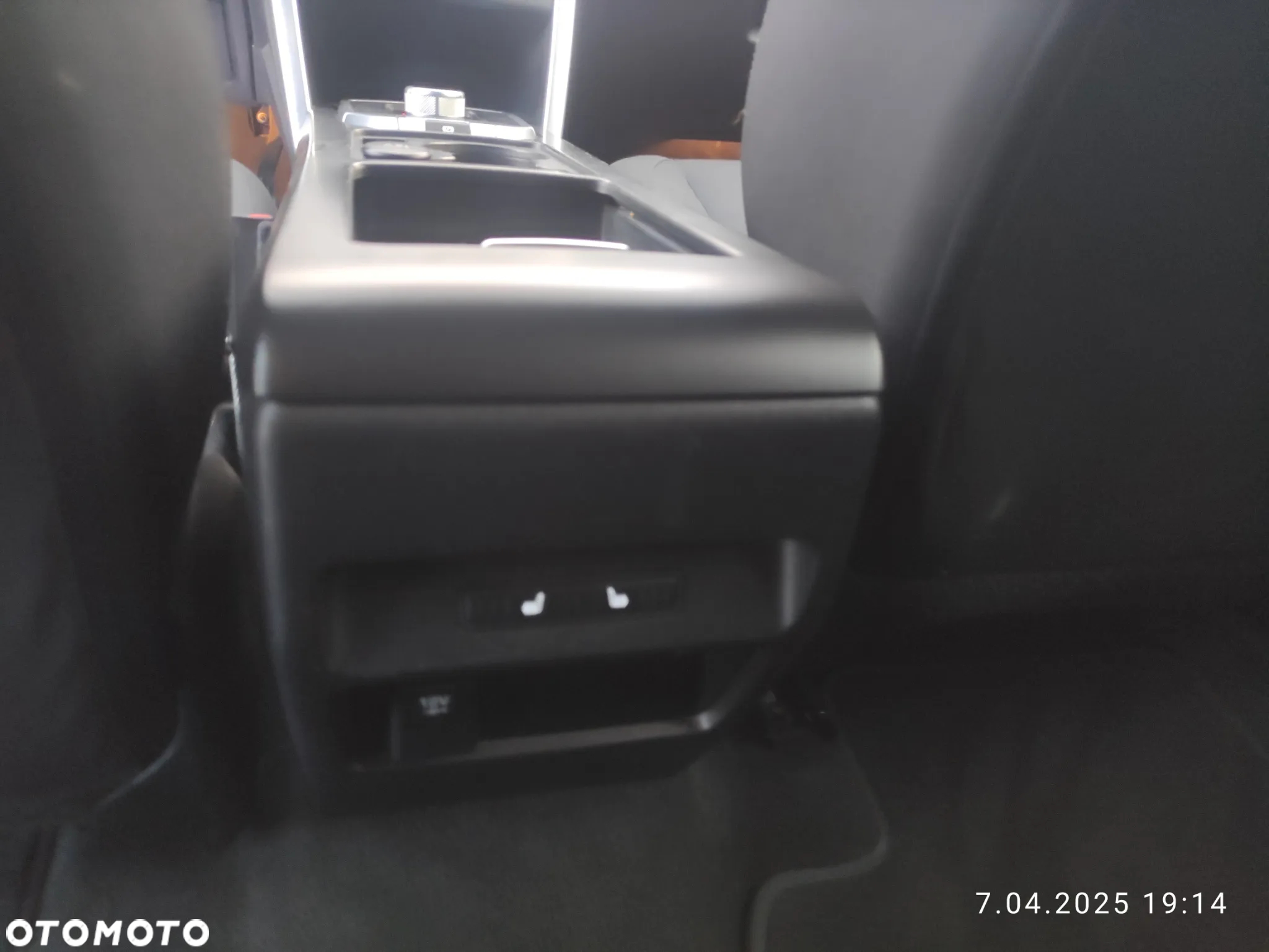 Land Rover Discovery Sport 2.0 TD4 SE - 12