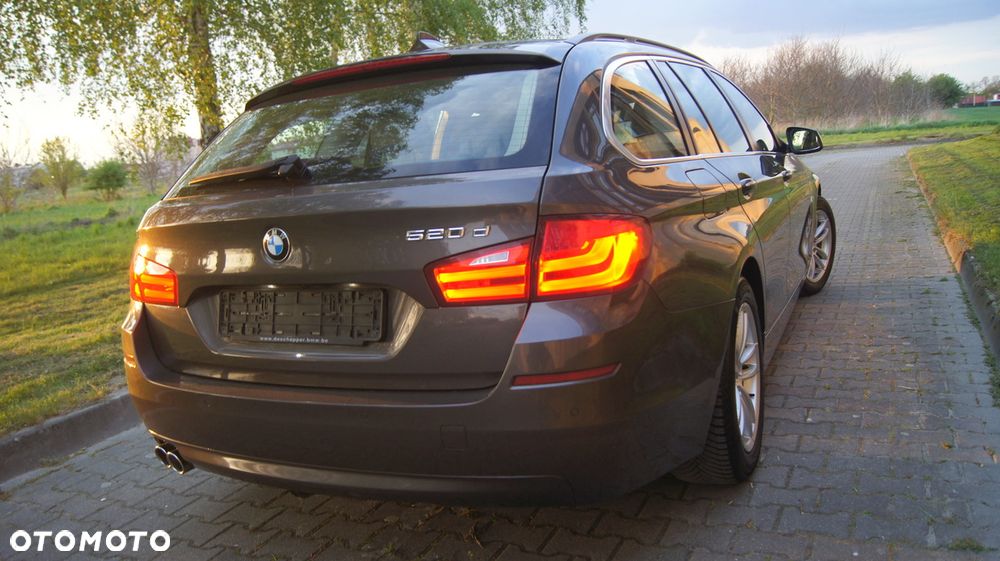 BMW Seria 5 520d - 15